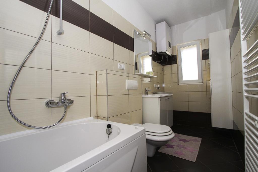 Apartments Zlatka Trogir Room photo